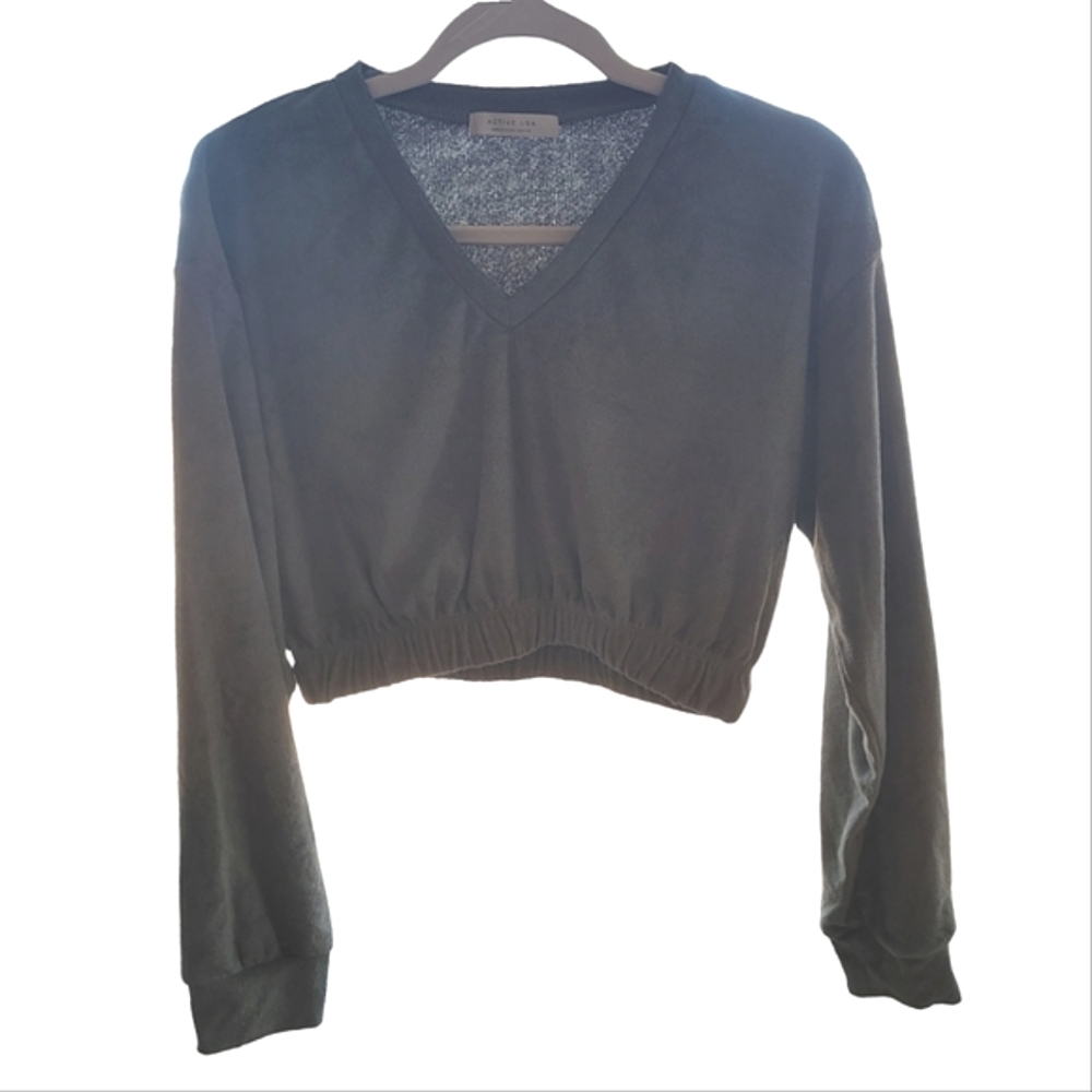 NEW ACTIVE USA Soft Green Grey Cropped Long Sleeve Sweater w/ Elastic Waistband